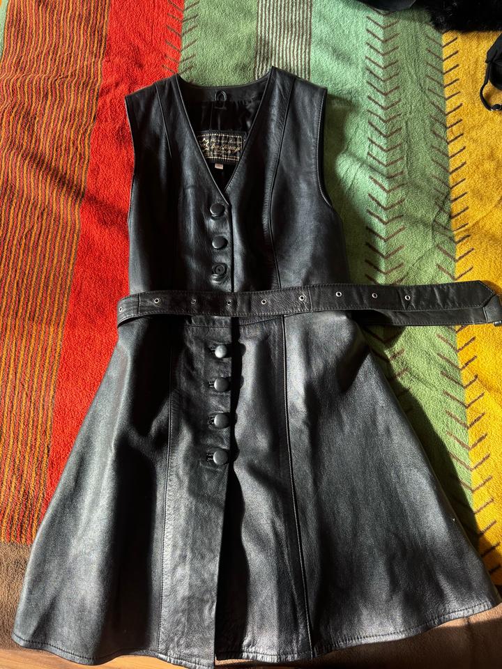 Кожаное платье