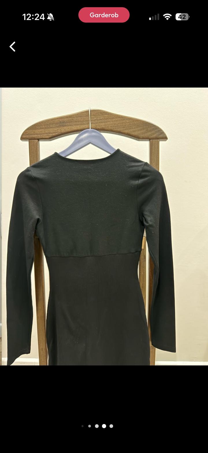 Платье трикотаж Calvin Klein оригинал XS размер в обтяжку