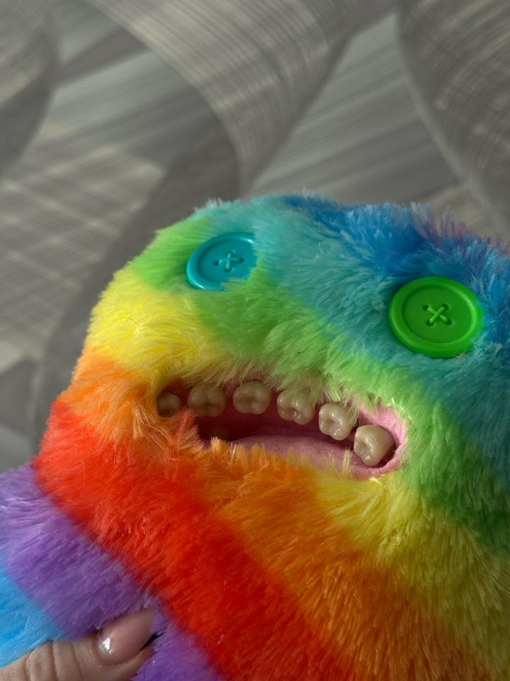 Две мягкие игрушки