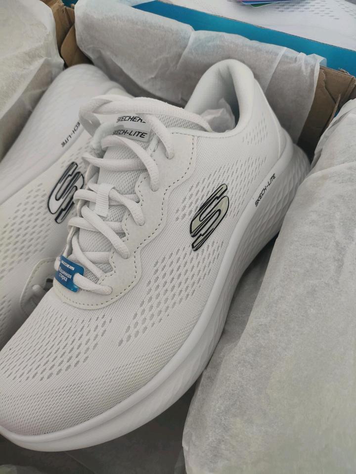 Кроссовки женские Skechers