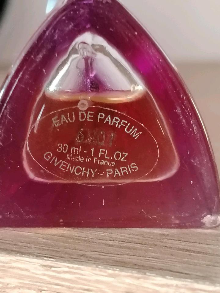 Very Irresistible Givenchy