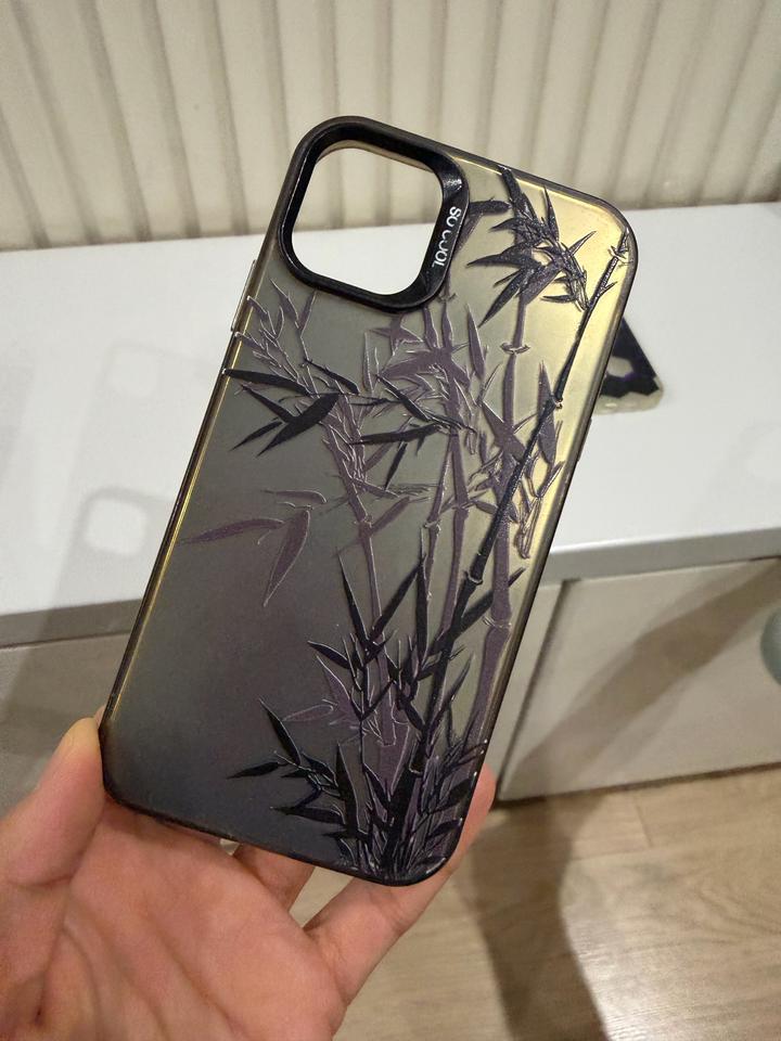 Чехлы на Iphone 13 pro max
