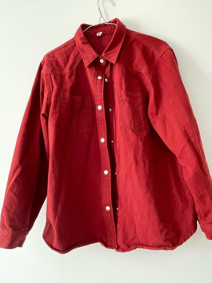 Рубашка бордовая