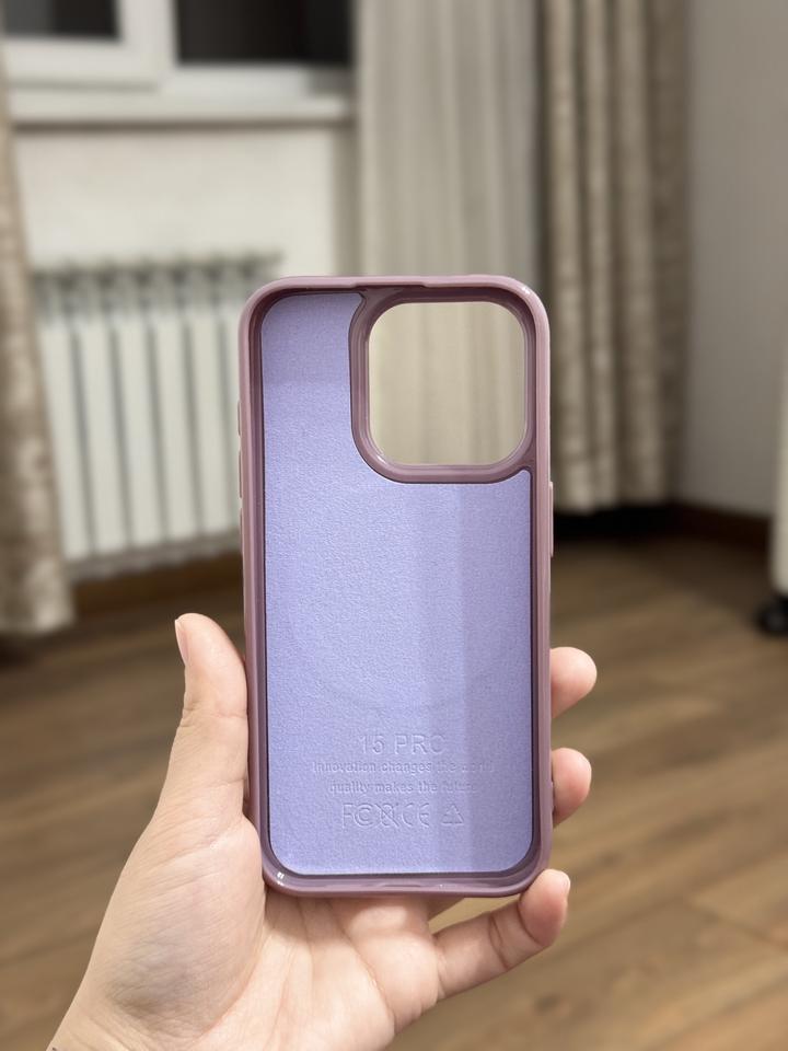 Чехол на iPhone 15 pro