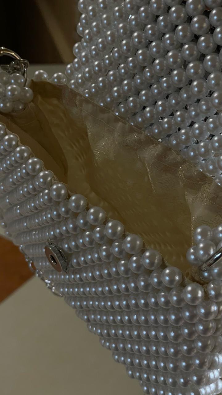 Сумочка из жемчуга ручной работы