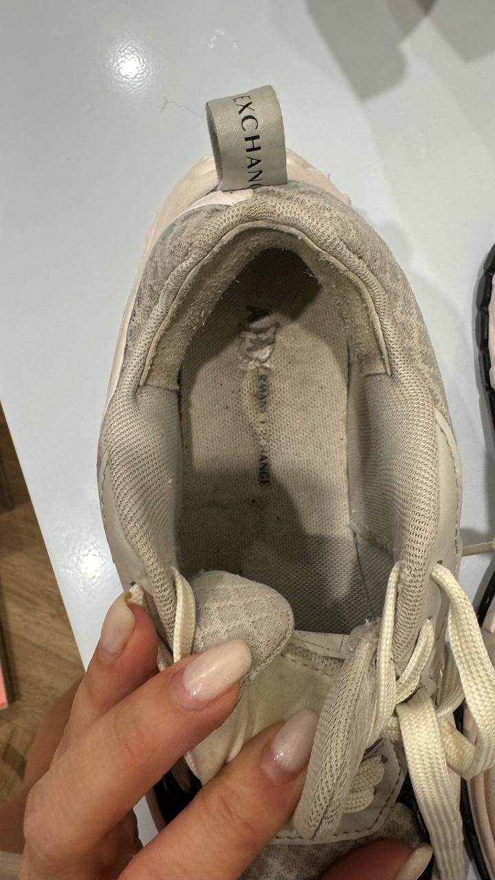 Кроссовки от Армани