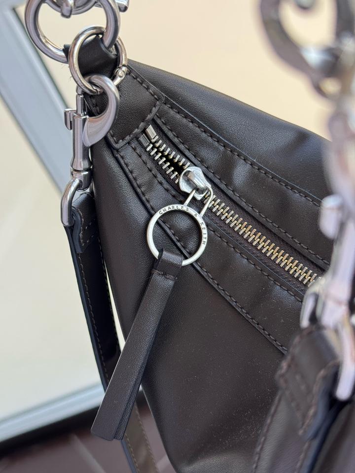 Charles & Keith сумка