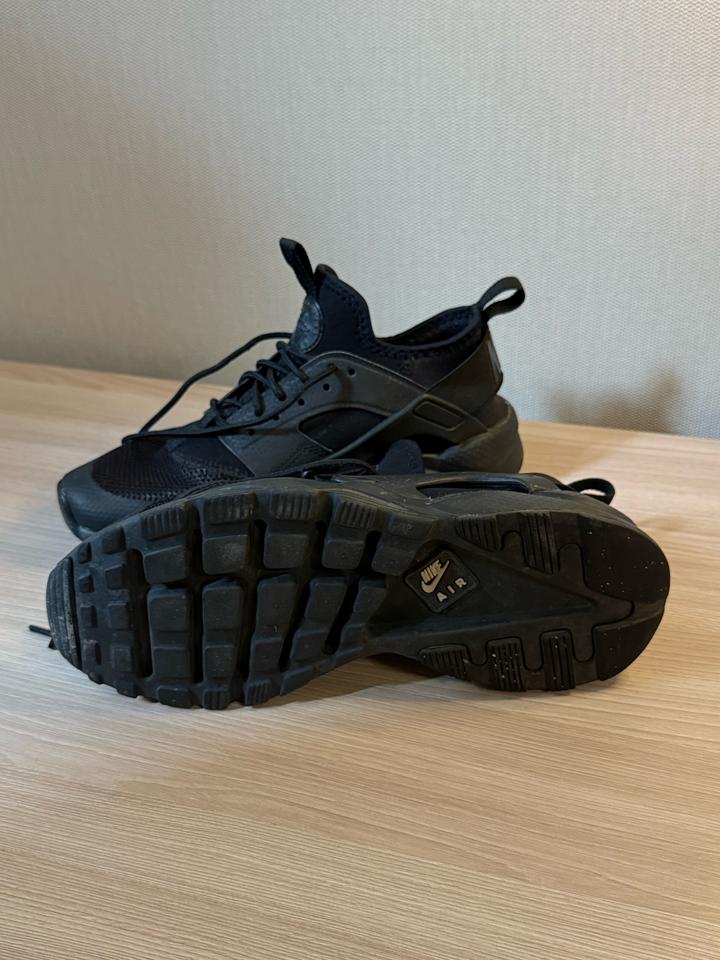 Кроссовки Nike