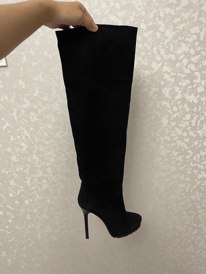 продам ботфорты. натуральная замша. скрытая платформа. высокий каблук