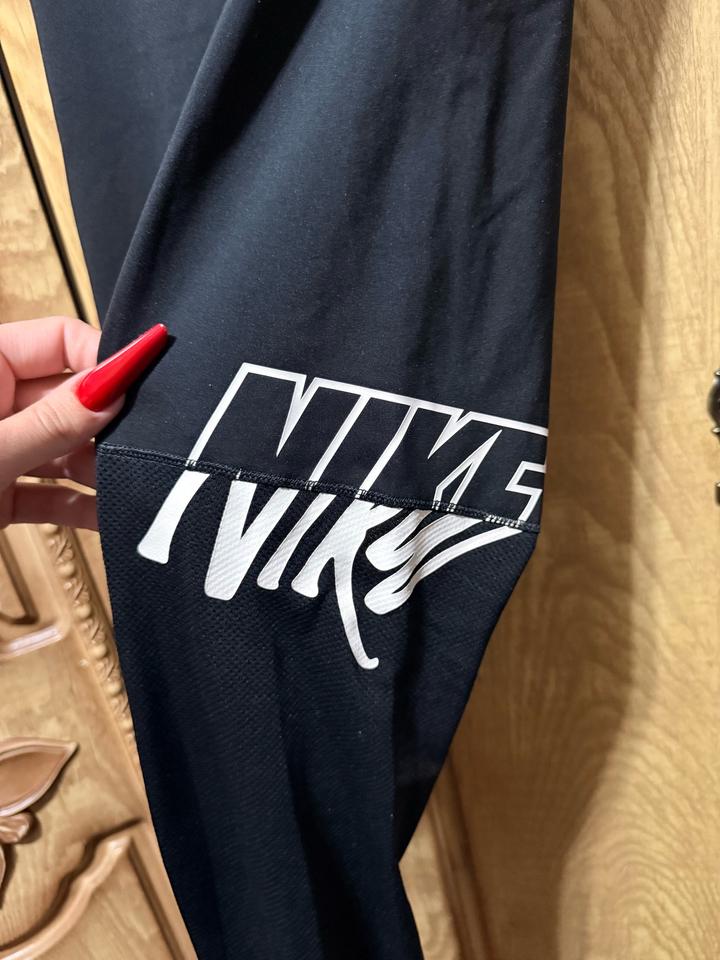 Nike Dri-FIT( лосины)