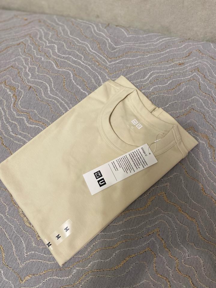 Футболка Uniqlo