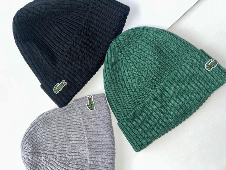 Шапки Lacoste