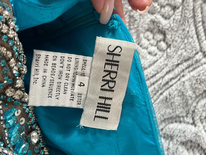 Продаю шикарное коктейльное/выпускное платье Sherri Hill
