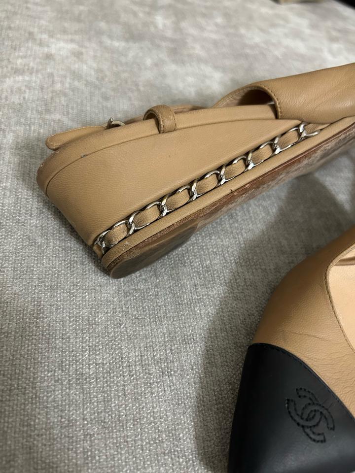 Босоножки на танкетке Chanel