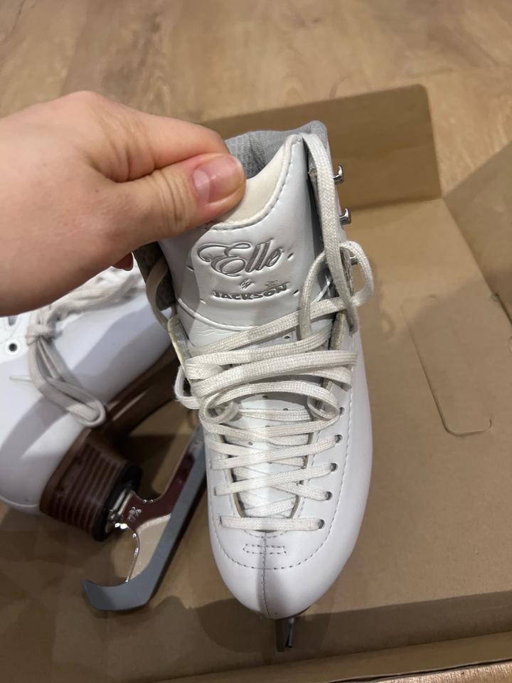 Коньки Jackson Elle Fusion c лезвиями Ultima Mirage