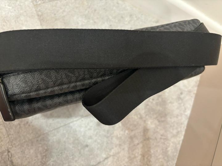 Продам сумку Michael kors