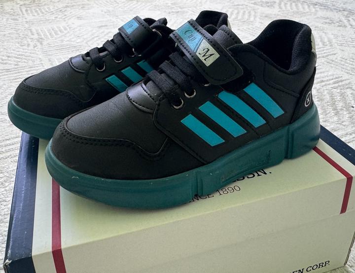 Десткие кроссовки