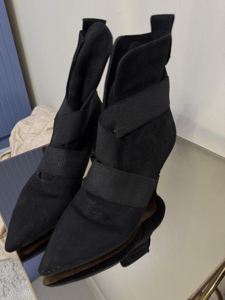 Продам стильные ботильоны