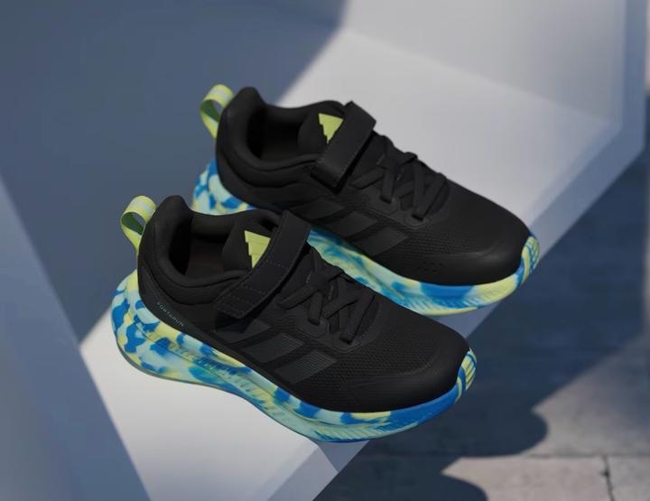 Кроссовки adidas детские