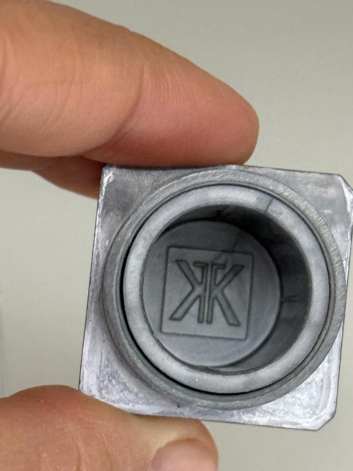 MAISON FRANCISKURKDJIAN aqua universalis