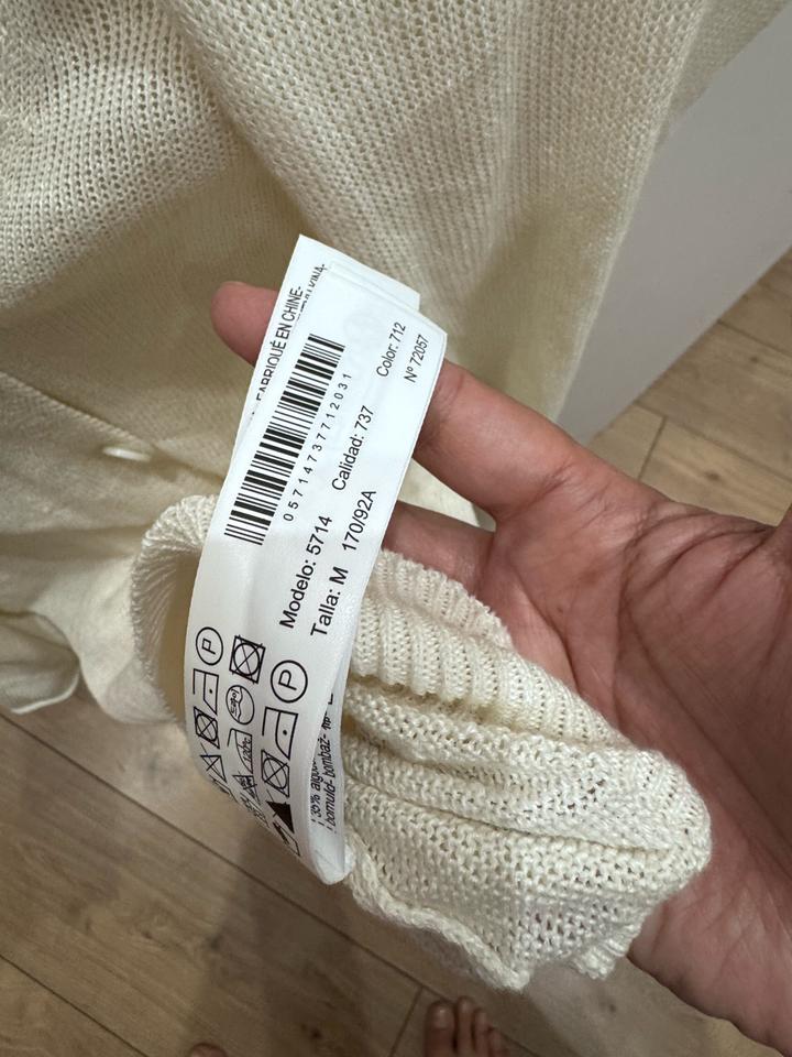 Стильная кофта от Massimo dutti