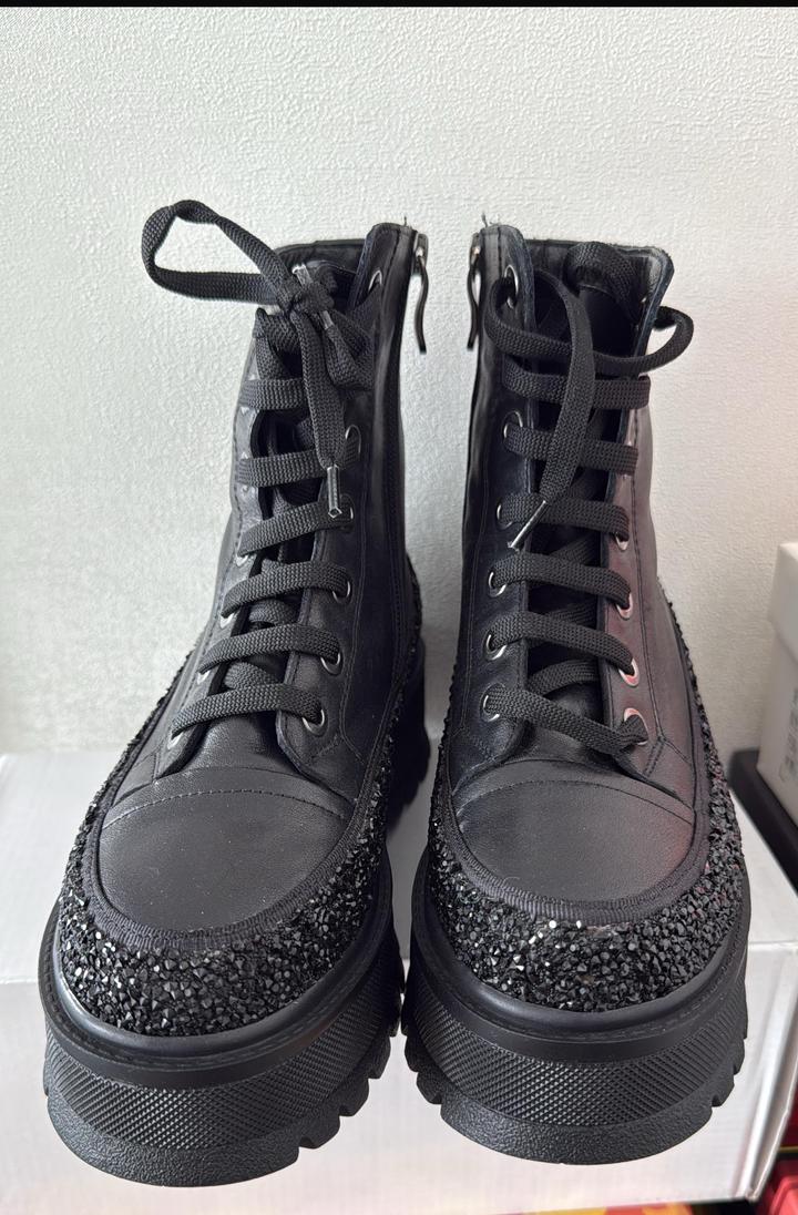 Кожаная весенние ботинки