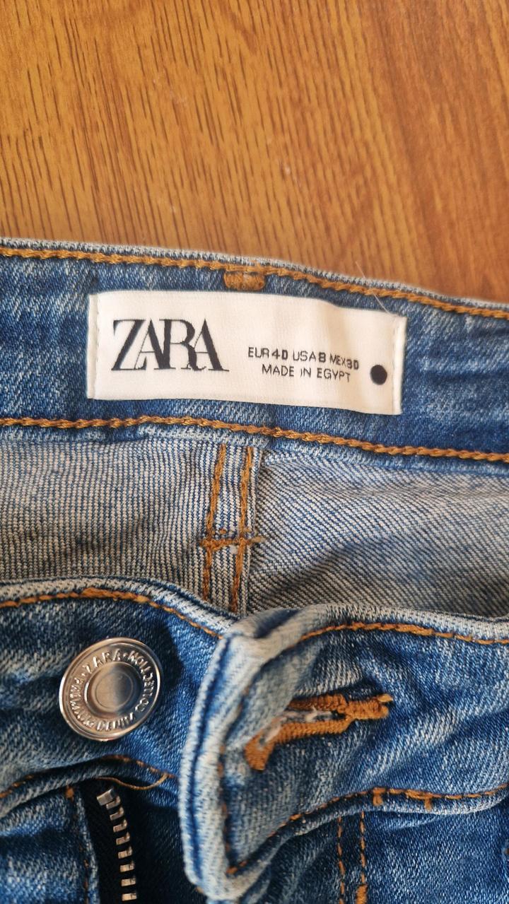 Джинсы Zara