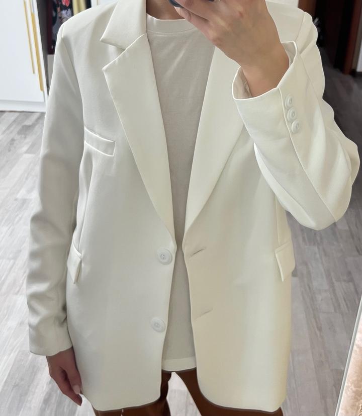 Белый пиджак