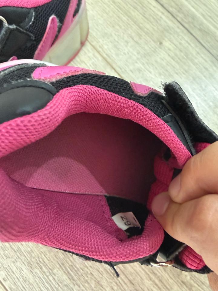 Кроссовки роликовые