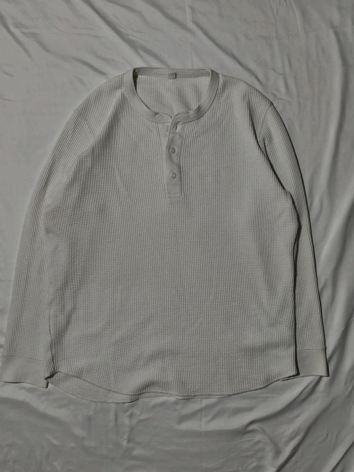Uniqlo Henley longsleeve