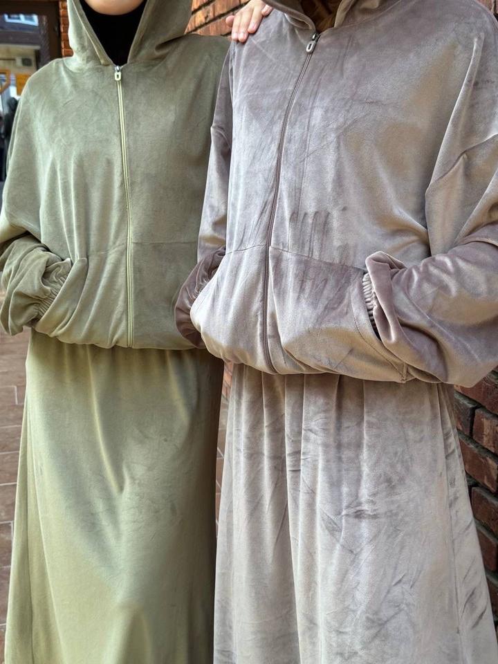 Двойка в спортивном стиле