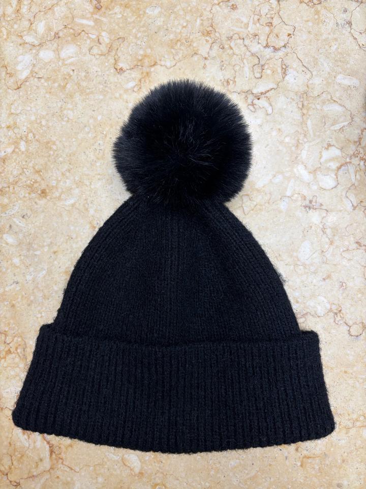 шапка новая