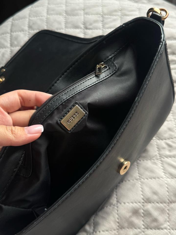 Сумка Guess