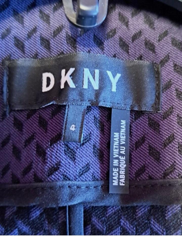 Новый жакет DKNY