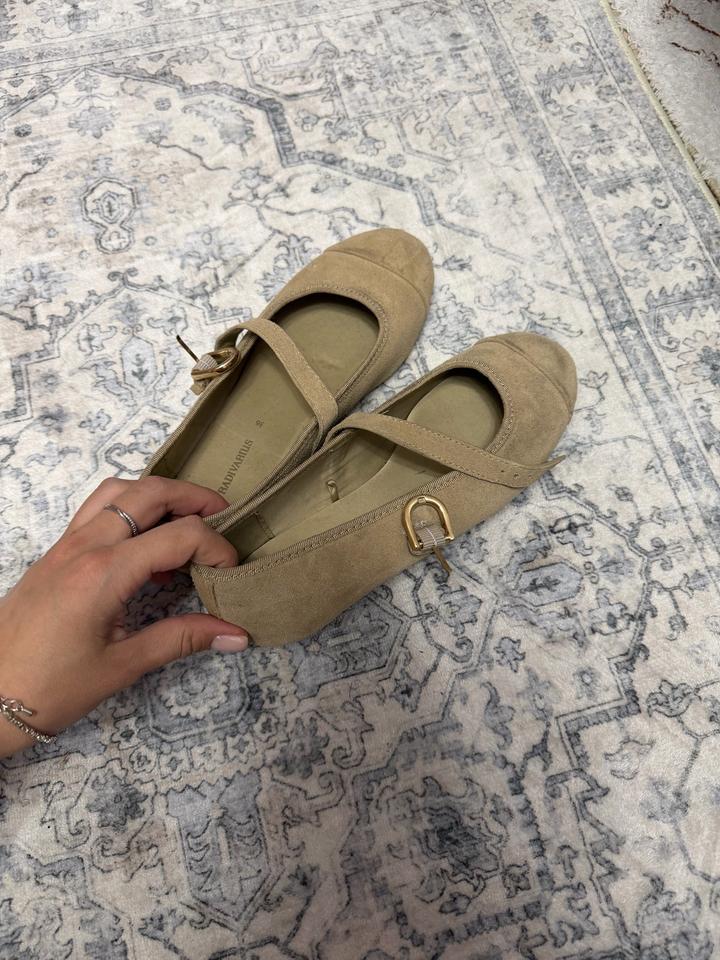 Балетки Stradivarius!
