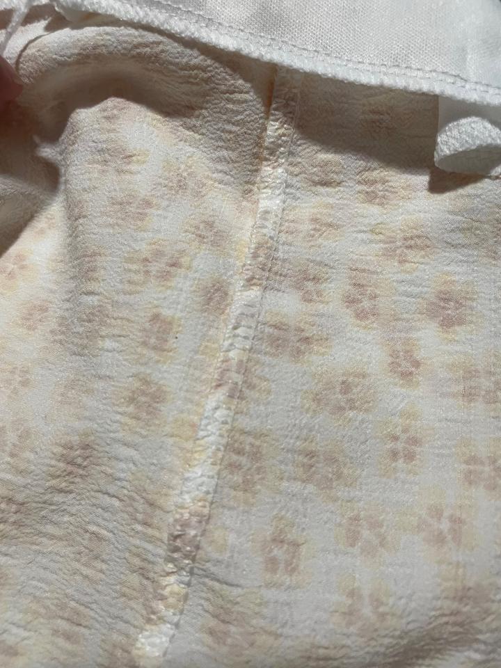 Желтое платье