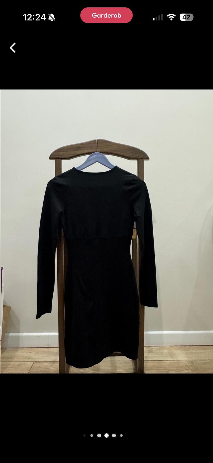 Черное платье мини Calvin Klein трикотаж, размер XS