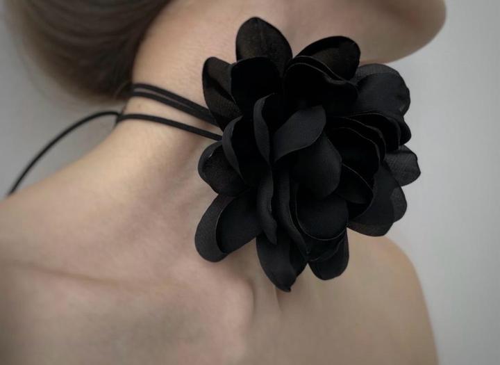 Новый чокер розочка