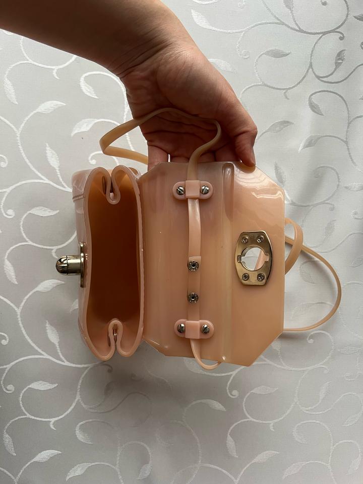 Резиновая сумочка