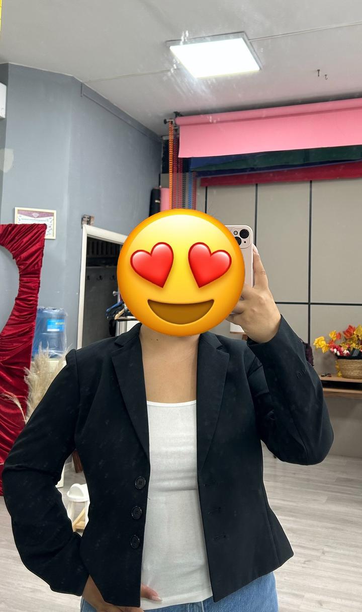 Короткий пиджак