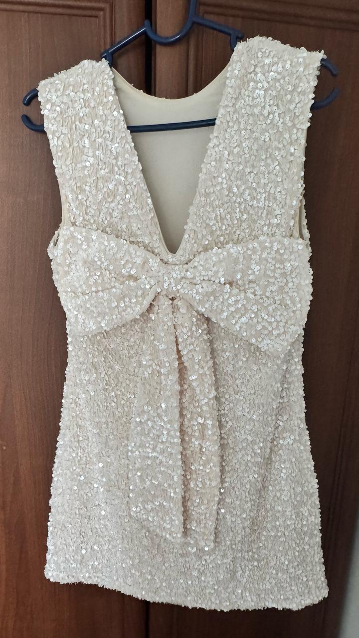 белое платье H&M