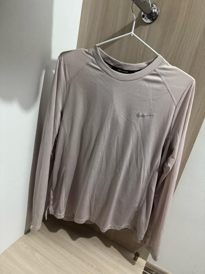 Легкая кофта Nike