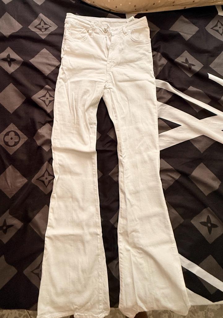 Джинсы клёш