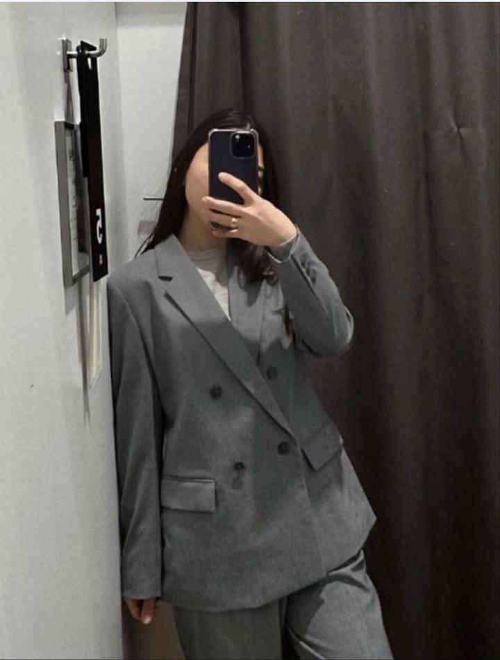 Костюм деловой Uniqlo (пиджак, брюки)