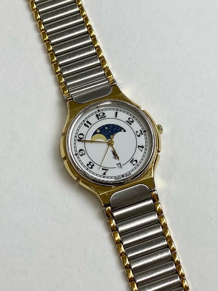 Yves Saint Laurent часы