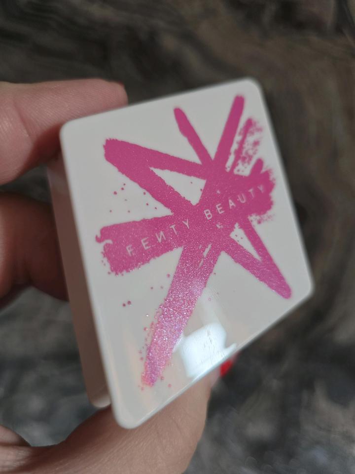 Fenty Beauty Fenty Cheeks Suede Powder Blush