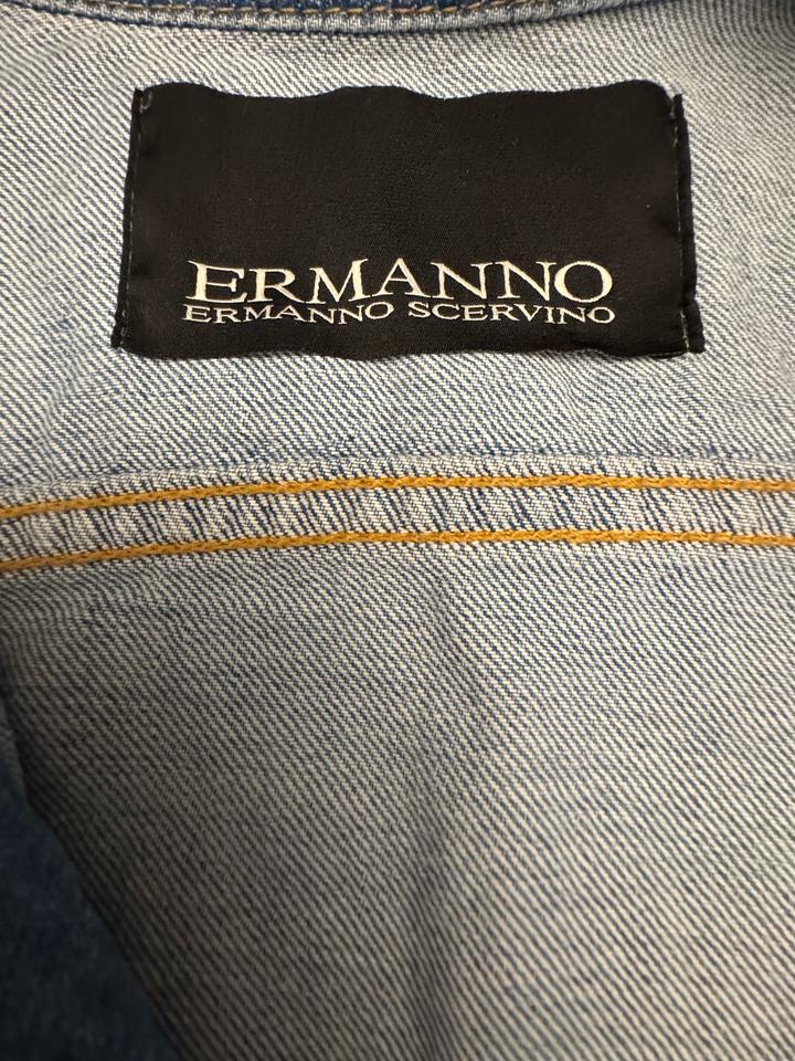 Джинсовая куртка новая Ermanno Scervino