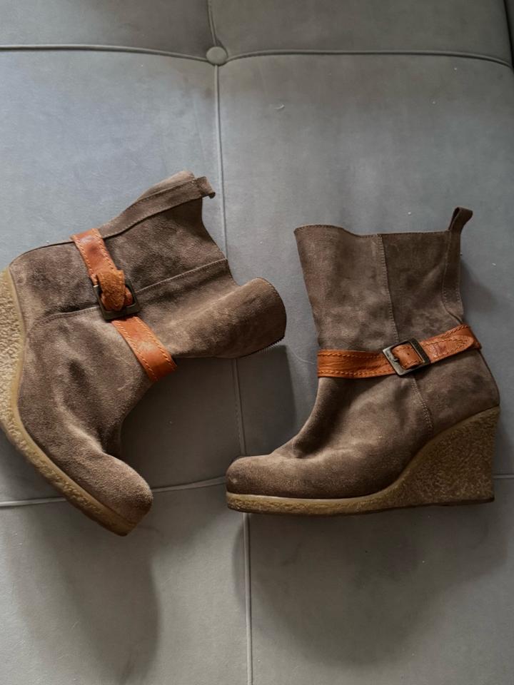 Полусапоги из натуральной замши