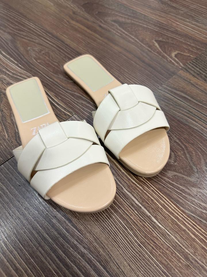Шлепанцы Zara
