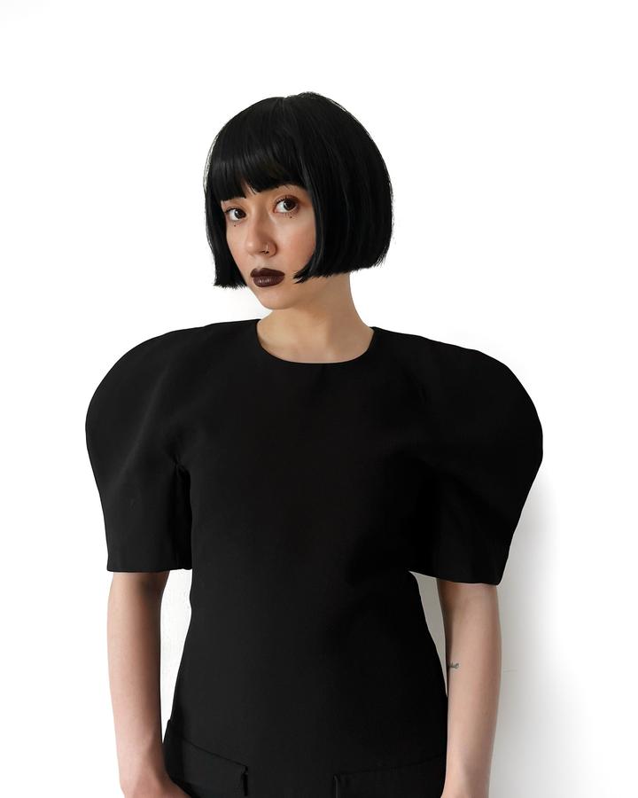 футуристичное платье zara